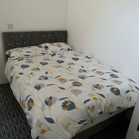 Modern 1 Bed Apartment In Salford Manchester Exterior foto