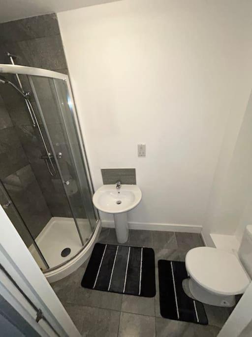 Modern 1 Bed Apartment In Salford Manchester Exterior foto